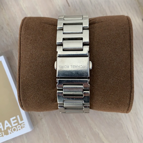 Michael Kors Skylar Black Dial Stainless Steel Quartz Watch - Picture 8 of 10